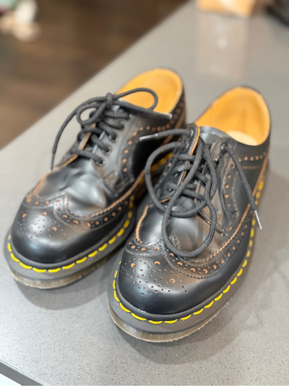 Dr Martens 3989 Brogue Wingtip Black Womens Size US 7 MADE IN ENGLAND EXCELLENT